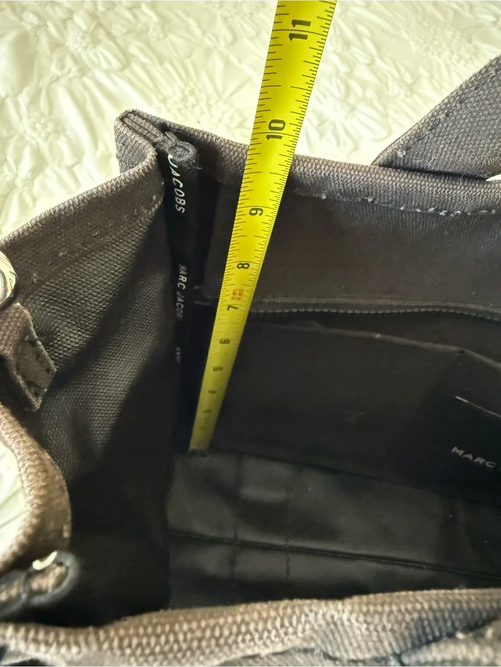 Marc Jacobs The Tote Bag in Black with White Logo - Picture 11 of 11
